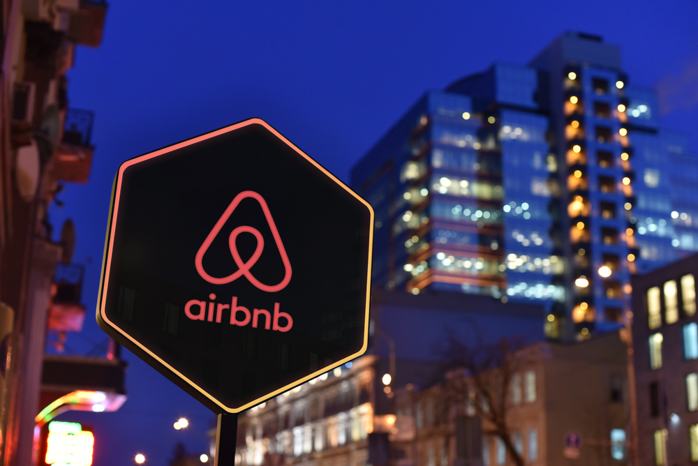 ​Airbnb разрабатывает новую коллекцию для путешественников