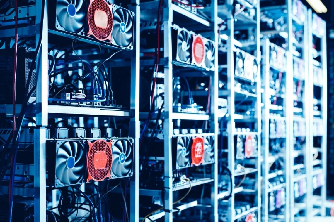 Antpool обогнал Foundry USA по объемам добычи Bitcoin