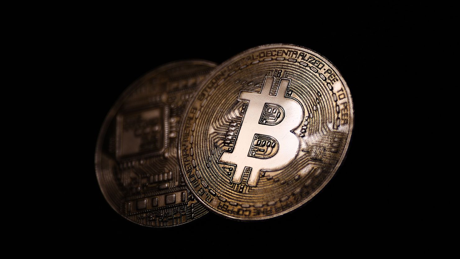 Интерес к Bitcoin в поисковых системах сильно упал