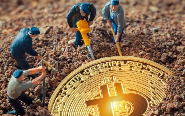 Добытчики Биткоина сбывают больше токенов, чтобы восстановиться